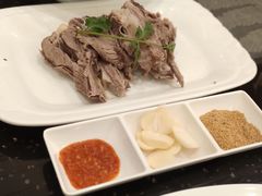 手抓羊肉-飞天大厦清真餐厅