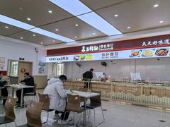 -小昆山服务区-停车场