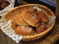 -沁屋面包店(人民东路店)