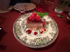 -BROWNSTONE布朗石西班牙餐厅(富城店)