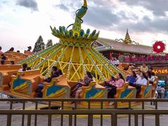 -七彩云南欢乐世界