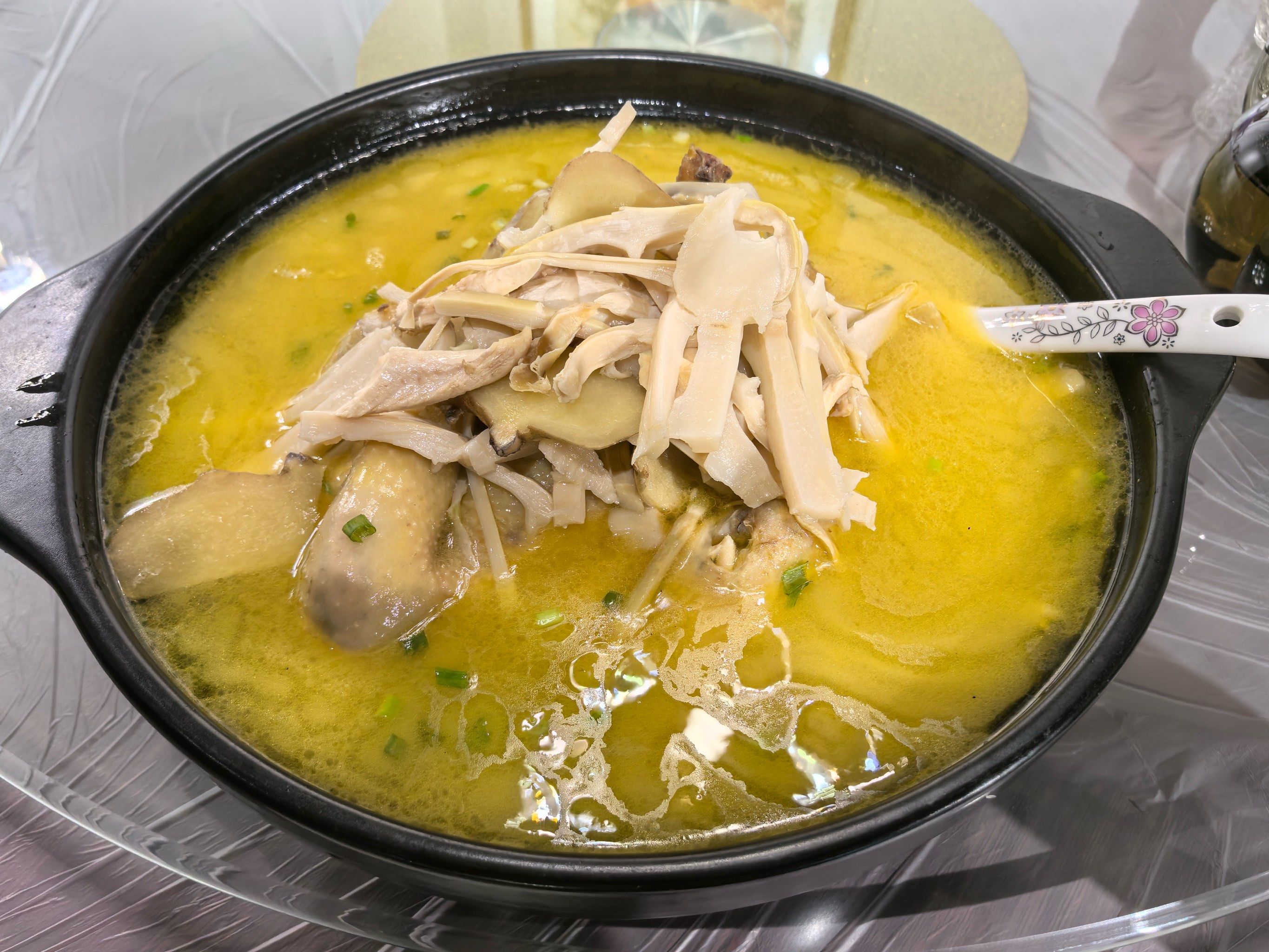 农家私房菜 菜是老板妈妈自己烧的 量很实在