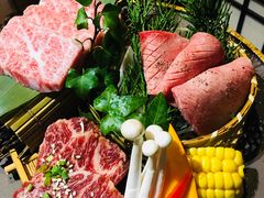 -山川小町·极番烧肉(新地假日广场店)