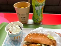 -麦当劳(宝山大厦店)