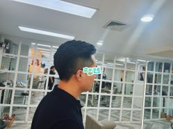 -米娜护肤造型