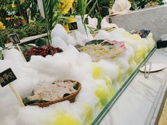 -川骄海鲜自助(王府井奥莱UP TOWN店原世界之花店)