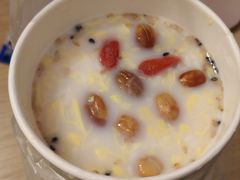 -清真老马家国华牛奶鸡蛋醪糟(正宁路店)