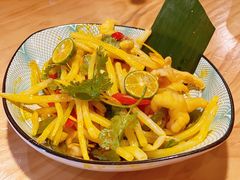 越式酸辣鸡爪-越美小馆·越南料理(曲江店)