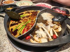 菌汤鸳鸯锅-园里火锅(仁和新城店)