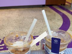 蓝莓燕麦拿铁-Seesaw Coffee(上生新所店)