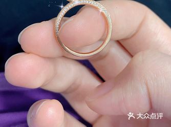 选了美美的钻戒，每天都有人夸~