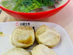 -小杨生煎(金山百联购物中心3楼店)