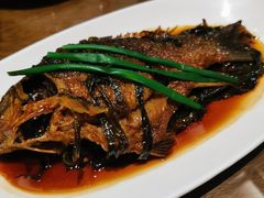 葱烤鲫鱼-蘭奢雅集·江浙菜(青山江滩店)