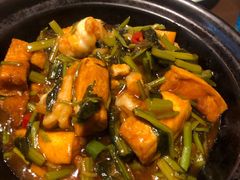 雪菜虾仁豆腐煲-有璟阁港式餐厅(国贸商城店)