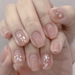 -悦指间美甲美睫