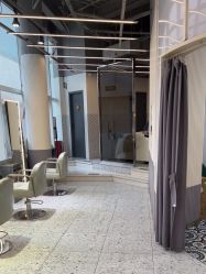 -PE SALON 