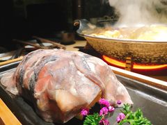 -湊湊火锅·茶憩(杭州湖滨银泰in77店)