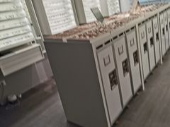 -目艮眼镜SHOWROOM(品牌集合店)