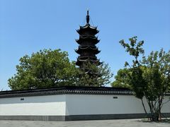 -龙华寺