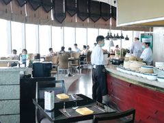 -怡豪大饭店·银顶旋转餐厅