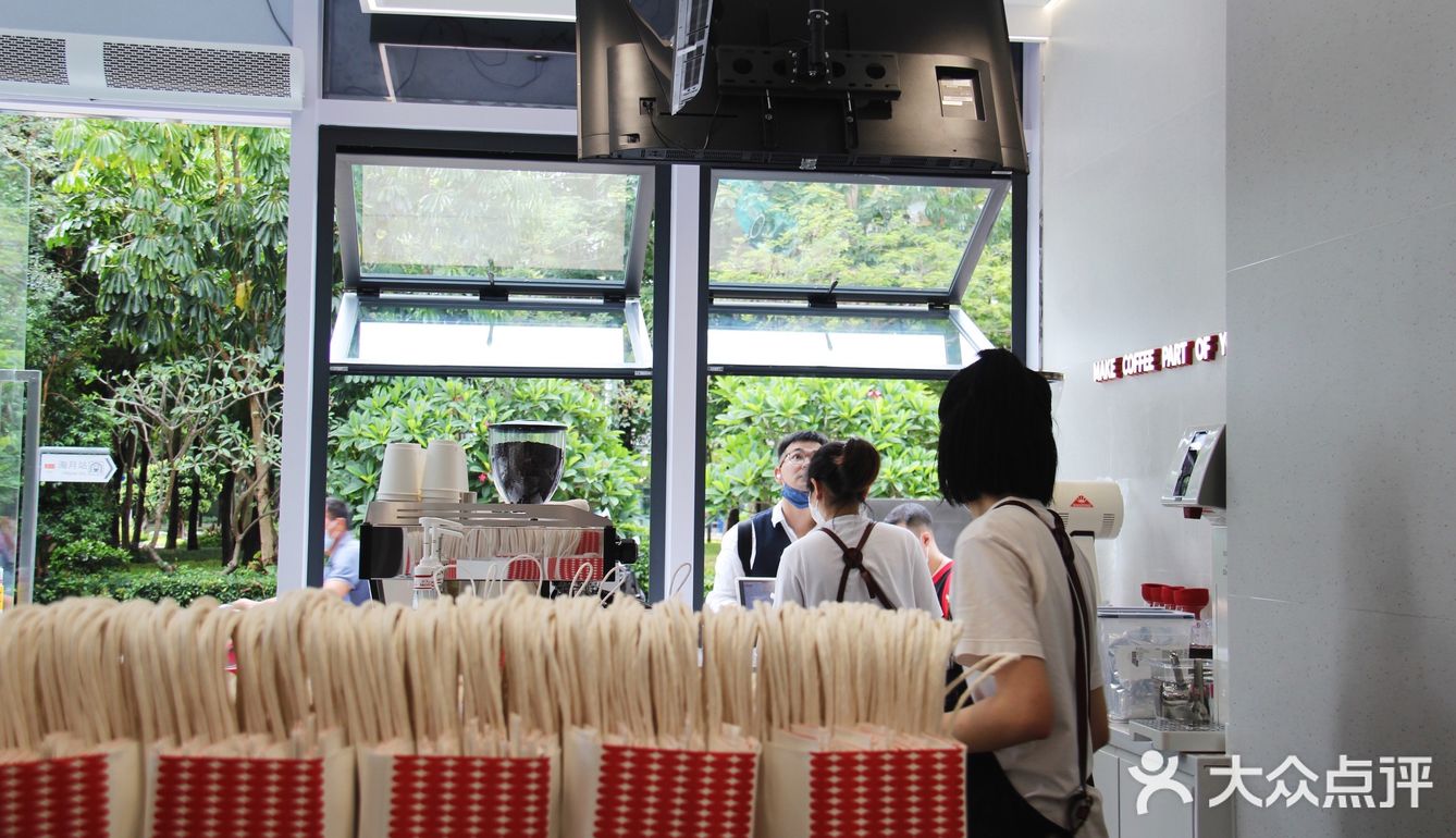 新店首发/MANNER咖啡店的美女真多