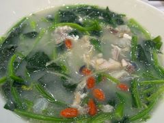 拆骨鱼头浸时蔬-小榄人家酒楼(民安店)