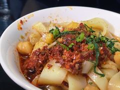 -烤肉小伙烤肉店