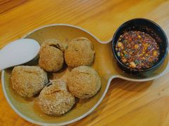 -野山舂·贵州现舂酸汤火锅(鸿通城店)