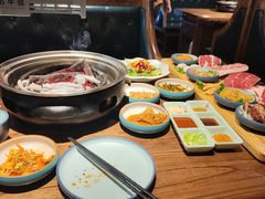 -明洞阿姨·韩式酱蟹烤肉·创意料理(三元桥店)