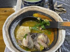 青鱼-老刘生态大鱼坊铁锅炖鱼(赛马场店)