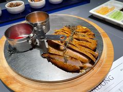 碳烤猪颈肉-小大董·烤鸭(观景餐厅·南京西路店)