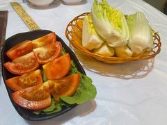 -鲜入围煮花胶鸡海鲜火锅