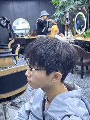 -藤野造型专业烫染接发