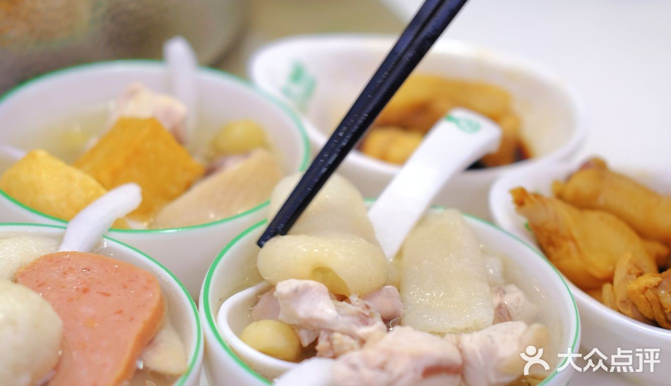 这家椰子鸡 汤都被我喝到一滴不剩