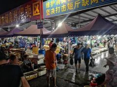 -霞涌市场海鲜摆卖区