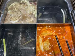 -巴渝瓦肆重庆鲜火锅(宝龙环湖店)