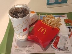 -麦当劳(新天地得来速店)