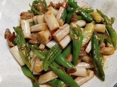 藕尖小炒肉-万景饭店·鱼街农家菜