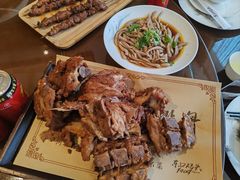 -东口码头·烧鸽子·鱼头泡饼·地方菜(金鹰悦城店)
