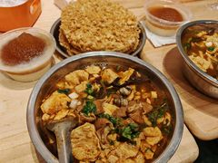 -柳州肥姨妈大骨螺蛳粉(万达中心店)