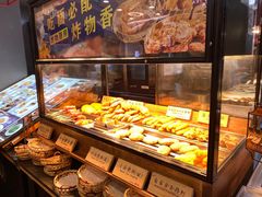 面包甜点陈列柜-和府捞面(东直门银座店)