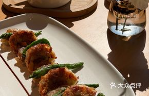 Grilled Beef Tendon with Bacon Shrimp