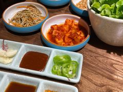 -明洞阿姨·韩式酱蟹烤肉·创意料理(三元桥店)