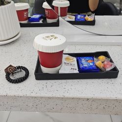 -MOVAN  HAIR莫凡匠人发型屋
