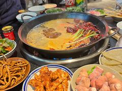 -四小区火锅·巷子里的重庆火锅(花照壁店)