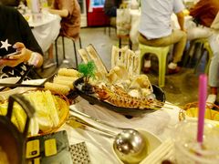 -鲜入围煮花胶鸡海鲜火锅