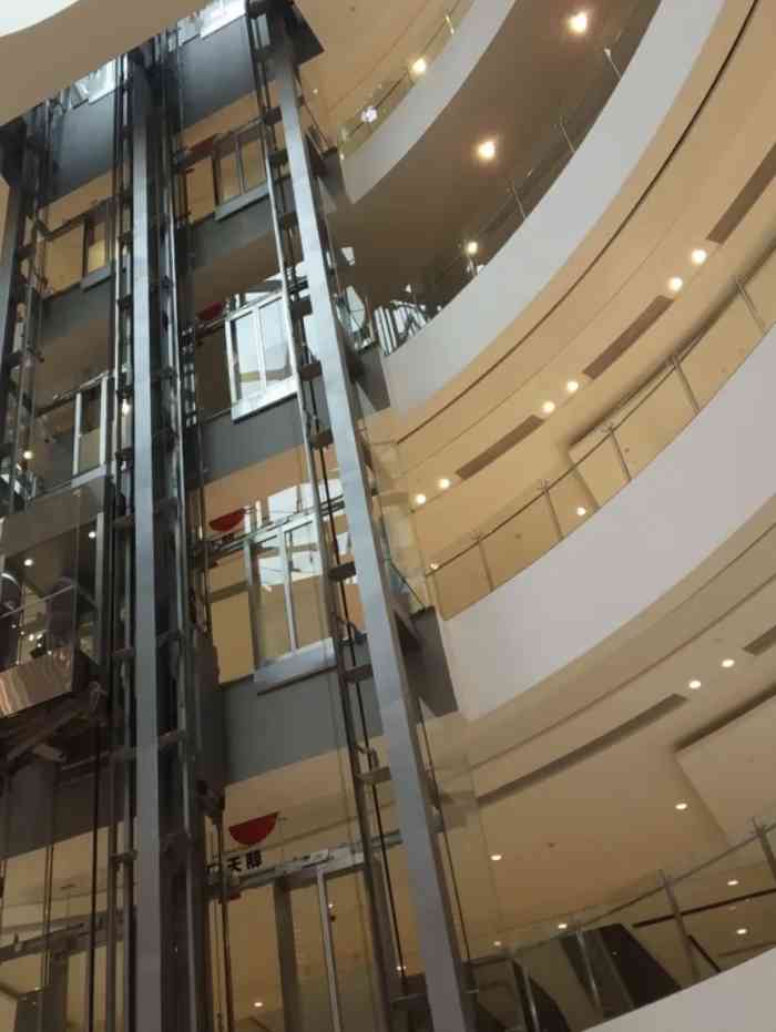重庆来福士购物中心(接圣街店)-"朝天门是来福士广场的,重庆又一地标