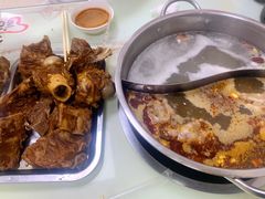 -荣吉招牌自助骨头锅(顾乡店)