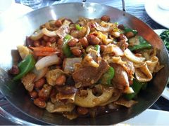 干锅豆腐皮-侬佳蒸菜馆(听潮店)