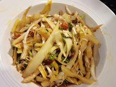 凉拌芭蕉花-蜗牛小馆醉乡民谣云南菜(惠新西里店)